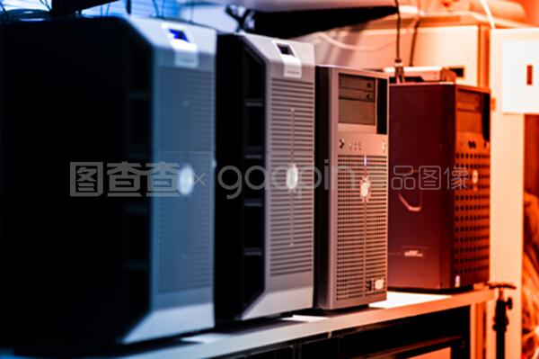 云端筑基 網絡服務器與云計算裝備技術服務的前沿探索